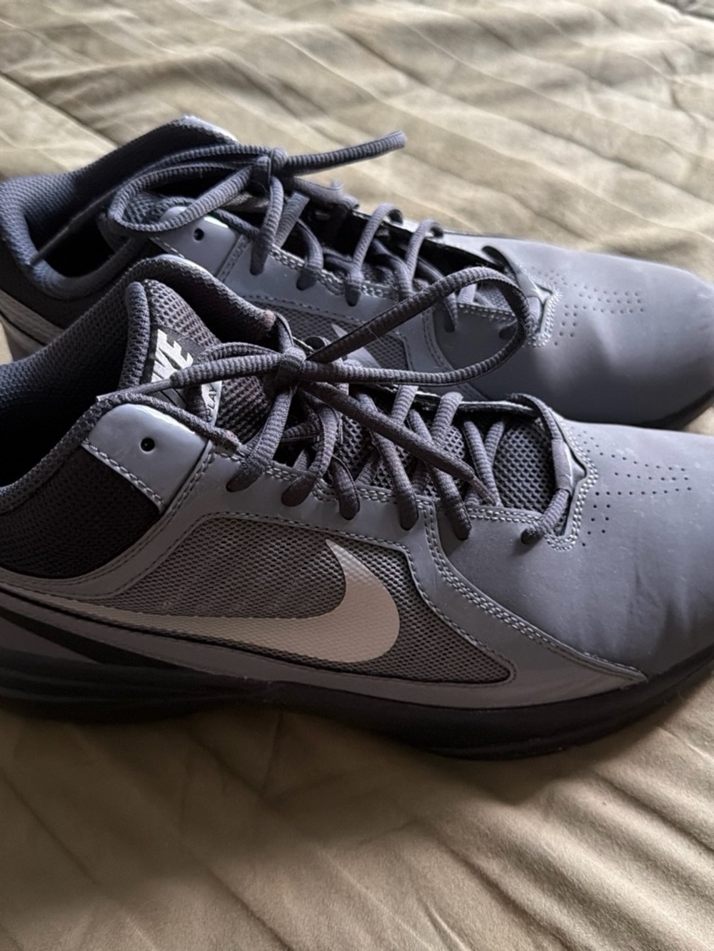 Nike Men’s Dark Gray and White Training Sneakers